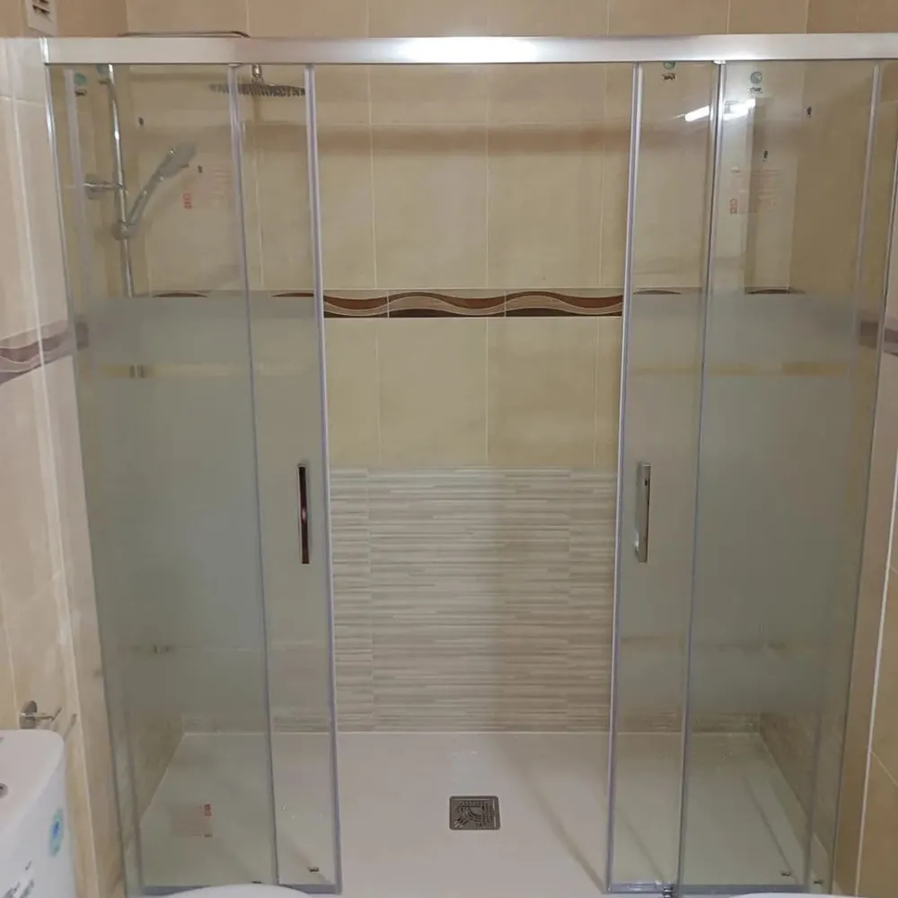 Bañera cambiada por pie de ducha en Jaén